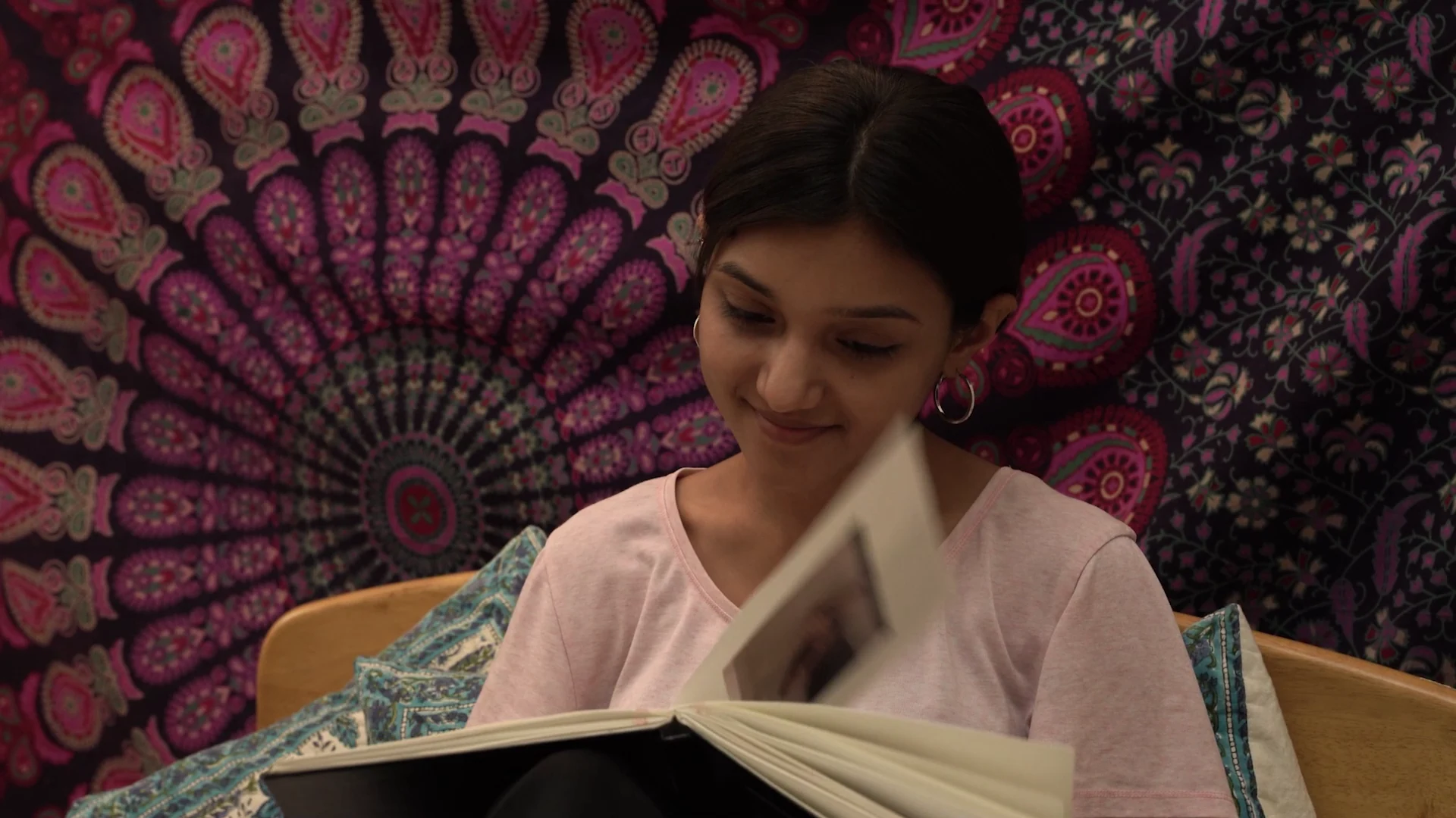 Bata TVC | Jayasri — still 6
