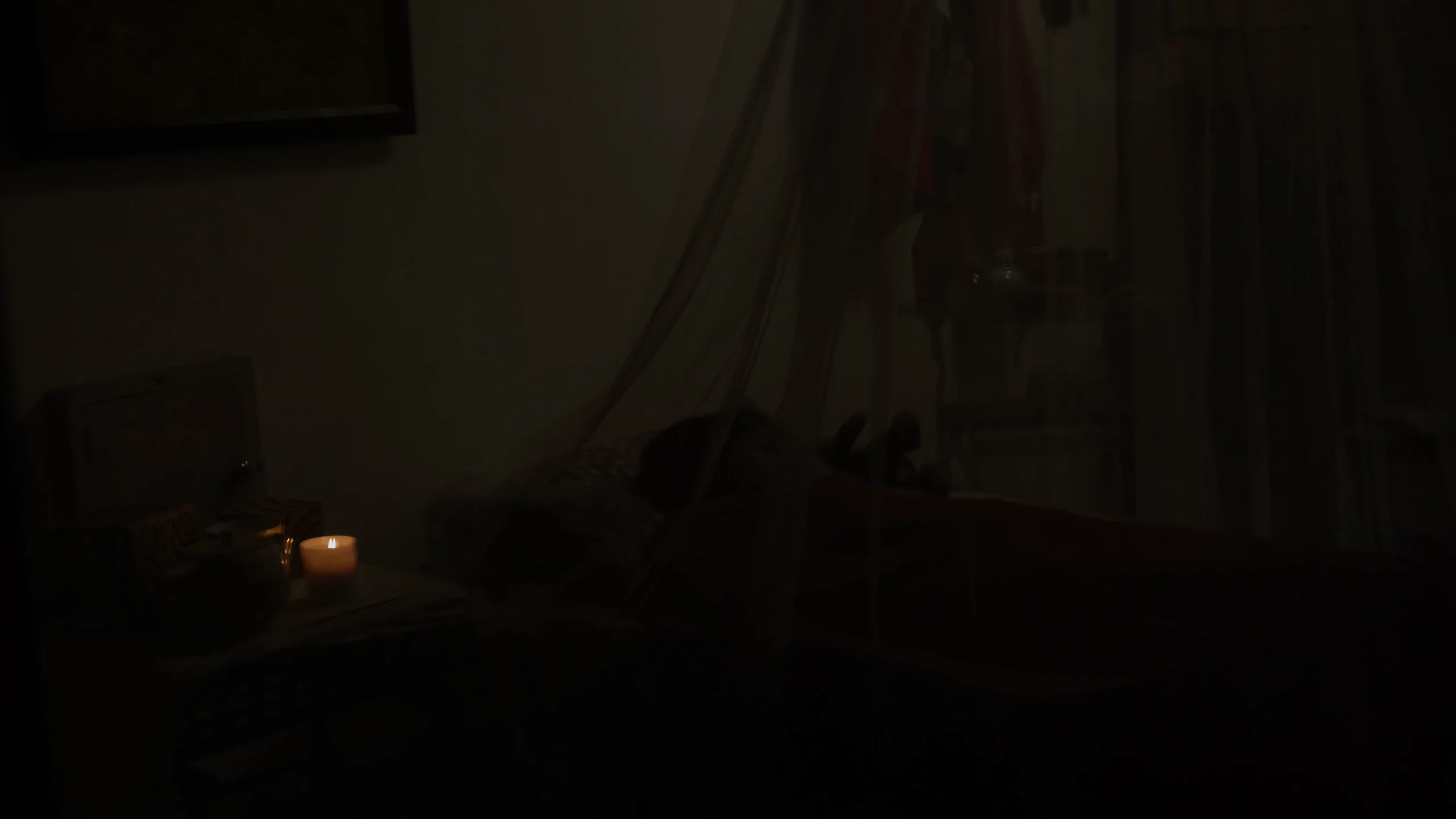 Gaze — still 5